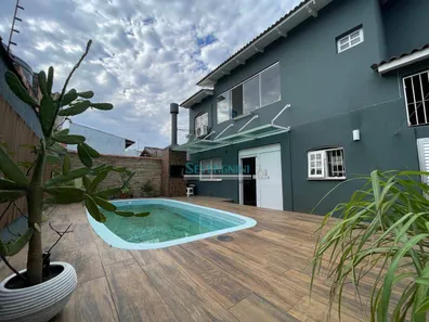 Sobrado com 3 Quartos à venda, 199m² no Parque da Matriz, Cachoeirinha