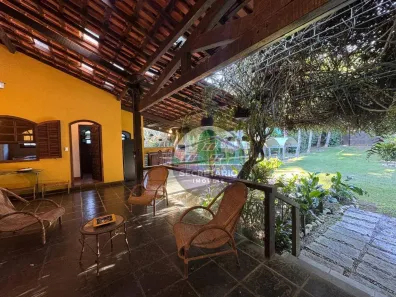Casa de Condomínio com 4 Quartos para venda ou aluguel, 380m² no Pedro do Rio, Petrópolis