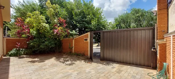 Casa com 4 Quartos à venda, 320m² no Vila Yamada, Araraquara