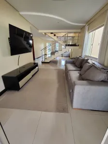 Casa com 4 Quartos para alugar, 280m² no Loteamento Portal do Sol II, Goiânia