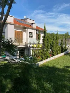 Sobrado com 3 Quartos para alugar, 270m² no Jansen, Gravataí