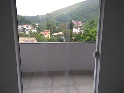 Apartamento com 2 Quartos para alugar, 70m² no Nogueira, Petrópolis