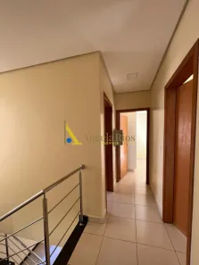 Casa de Condomínio com 4 Quartos para alugar, 280m² no Loteamento Portal do Sol II, Goiânia