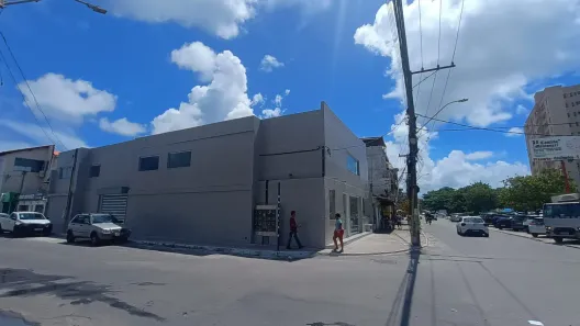 Ponto Comercial para alugar, 104m² no Boca do Rio, Salvador