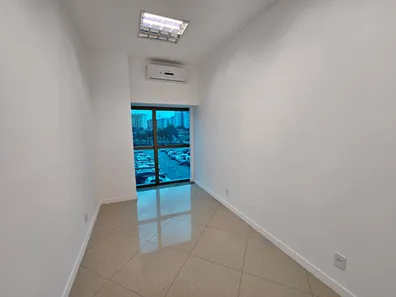 Sala Comercial para alugar, 160m² no Barra Olímpica, Rio de Janeiro