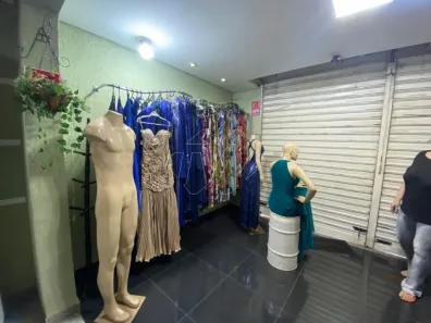 Prédio Comercial com 3 Quartos para venda ou aluguel, 272m² no Centro, Araraquara
