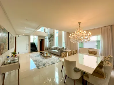 Casa com 4 Quartos à venda, 383m² no Jardins Valência, Goiânia