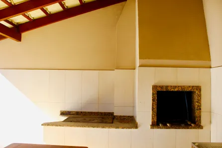 Sobrado com 2 Quartos para alugar, 106m² no Mariscal, Bombinhas