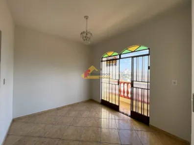 Apartamento com 4 Quartos para alugar, 140m² no Niterói, Divinópolis