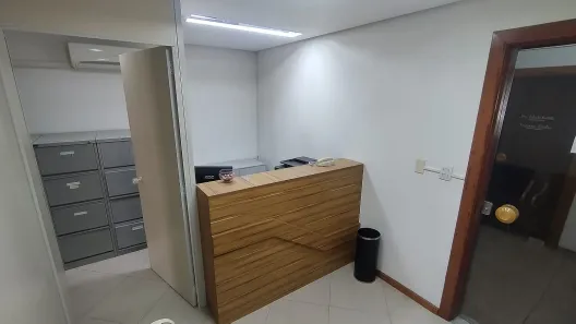 Sala Comercial para alugar, 50m² no Centro, Esteio