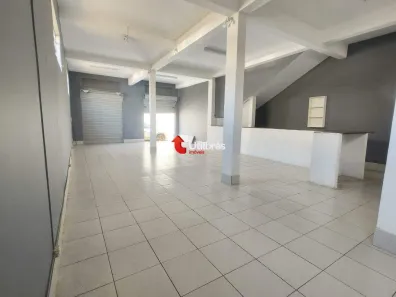 Ponto Comercial para alugar, 122m² no Santa Tereza, Belo Horizonte