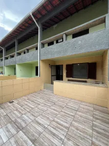 Casa de Condomínio com 2 Quartos para venda ou aluguel, 78m² no Ogiva, Cabo Frio