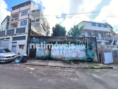 Lote/Terreno à venda, 304m² no IAPI, Salvador