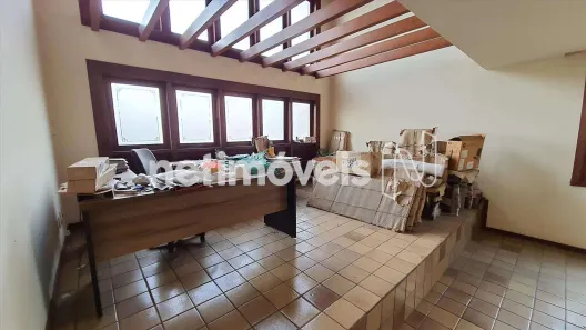 Ponto Comercial com 7 Quartos para alugar, 600m² no Santa Tereza, Belo Horizonte