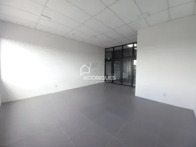 Sala Comercial para alugar, 29m² no Centro, Portão