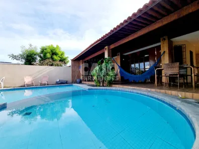 Casa com 3 Quartos à venda, 335m² no Capim Macio, Natal