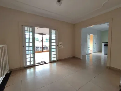 Casa com 3 Quartos para alugar, 100m² no Independência (Barreiro), Belo Horizonte