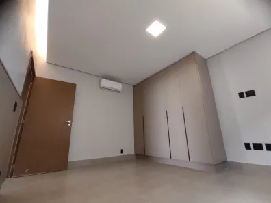 Sobrado com 3 Quartos para alugar, 600m² no Taguatinga Centro, Brasília