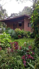 Casa de Condomínio com 3 Quartos para venda ou aluguel, 130m² no , Santo Antônio do Pinhal