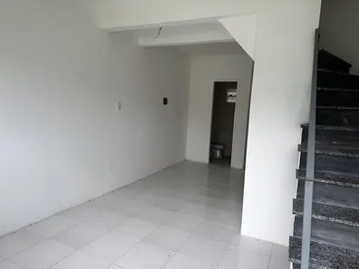 Casa com 2 Quartos à venda, 30m² no Parque Verde I, Camaçari