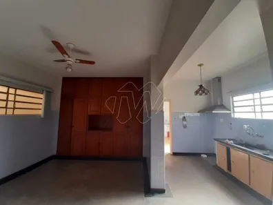 Casa com 2 Quartos à venda, 229m² no Centro, Araraquara