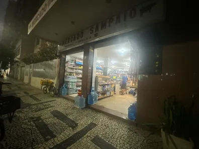 Ponto Comercial à venda, 70m² no Leme, Rio de Janeiro
