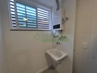 Apartamento com 2 Quartos para alugar, 70m² no Retiro, Petrópolis