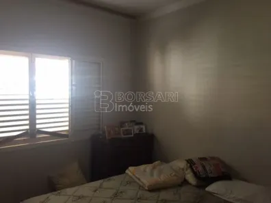 Casa com 3 Quartos à venda, 236m² no Centro, Araraquara
