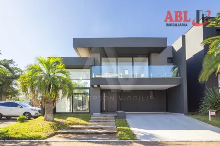 Sobrado com 4 Quartos à venda, 320m² no Distrito Industrial, Cachoeirinha