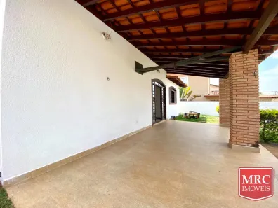 Casa com 3 Quartos para alugar, 250m² no Setor Habitacional Jardim Botânico, Brasília