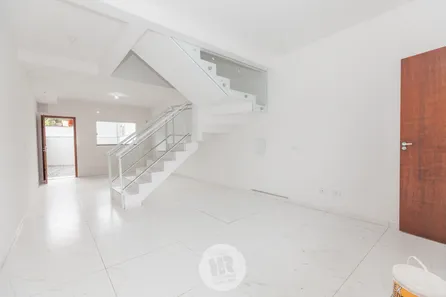 Sobrado com 2 Quartos à venda, 80m² no Sertaozinho, Matinhos
