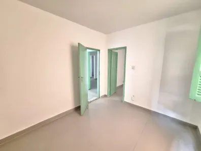 Casa com 2 Quartos para alugar, 45m² no Santa Tereza, Belo Horizonte
