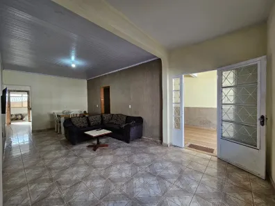 Casa com 3 Quartos à venda, 200m² no Arapoanga, Brasília