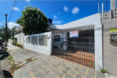 Casa com 5 Quartos à venda, 244m² no Ponta Negra, Natal