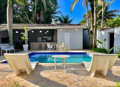 Casa com 4 Quartos à venda, 220m² no Balneário Praia do Pernambuco, Guarujá