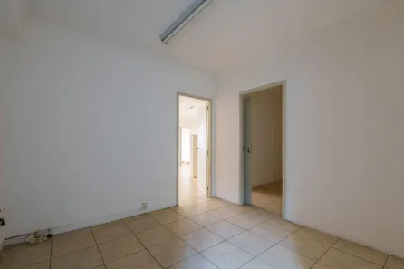 Sala Comercial para alugar, 66m² no Zona Industrial, Brasília