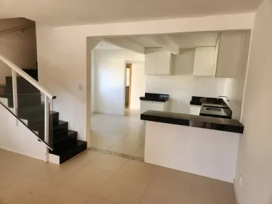 Casa de Condomínio com 4 Quartos para alugar, 144m² no Stella Maris, Salvador