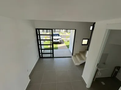 Casa de Condomínio com 2 Quartos para alugar, 60m² no Ponta Negra, Manaus