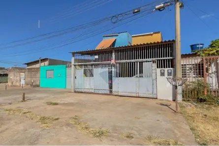 Sobrado com 5 Quartos à venda, 142m² no Samambaia Sul, Brasília