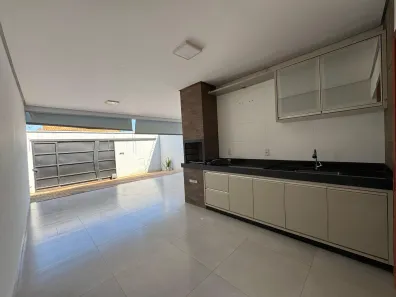 Casa com 3 Quartos para alugar, 90m² no Plano Diretor Sul, Palmas