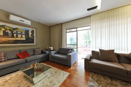 Casa com 3 Quartos à venda, 210m² no São Lucas, Belo Horizonte