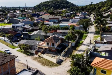 Sobrado com 6 Quartos à venda, 170m² no Sertãozinho, Matinhos