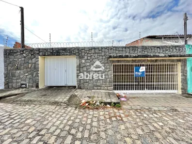 Casa com 3 Quartos para alugar, 215m² no Nossa Senhora de Nazaré, Natal