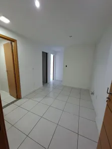 Sala Comercial para alugar, 32m² no Quarteirão Brasileiro, Petrópolis