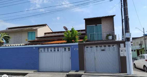 Casa com 5 Quartos à venda, 200m² no Adrianópolis, Manaus