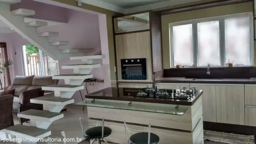 Sobrado com 3 Quartos à venda, 180m² no Vila Silveira Martins, Cachoeirinha