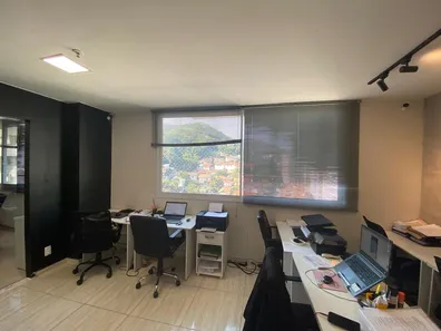 Sala Comercial à venda, 27m² no Santa Rosa, Niterói
