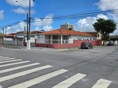 Casa com 5 Quartos à venda, 460m² no Pitanguinha, Maceió