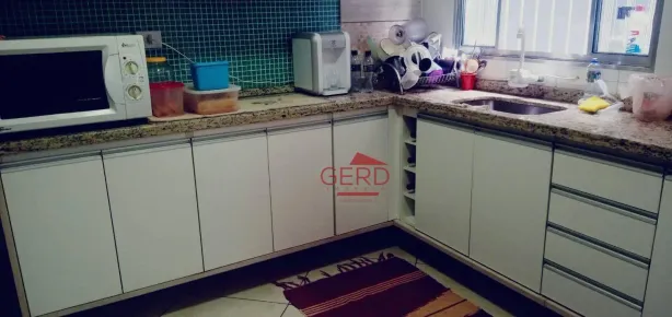 Sobrado com 3 Quartos à venda, 392m² no Jardim das Belezas, Carapicuíba