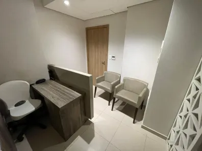 Sala Comercial à venda, 33m² no Adrianópolis, Manaus